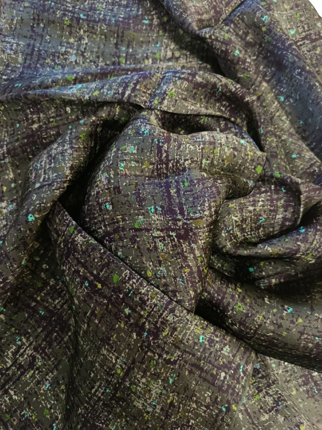 Aker-100-Ipek-Karisik-Desen-Esarp