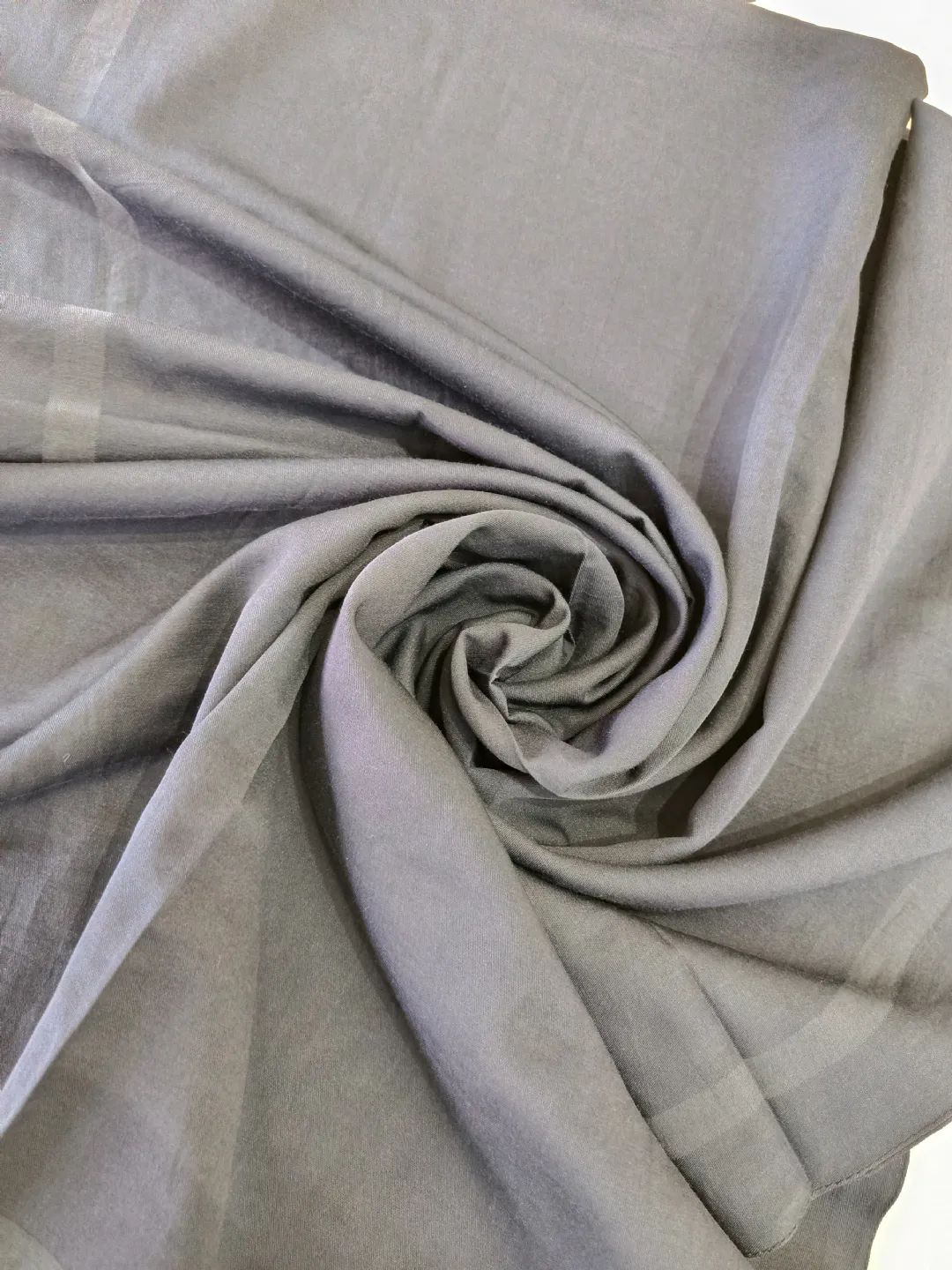 Aker-Pamuk-Ipek-Sal-Lacivert