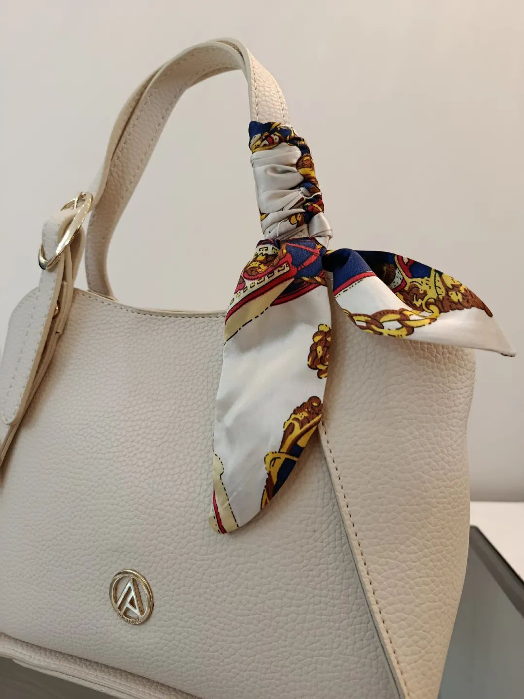 Armine-Club-Canta-Ekru