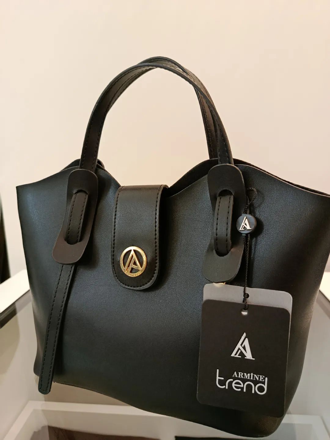 Armine Club El ve Omuz �antas� Siyah