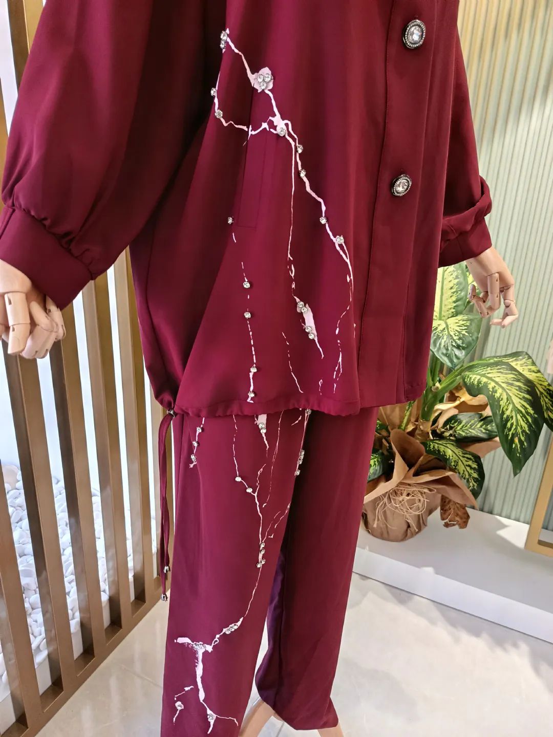 Baskili-Tasli-Takim-Bordo