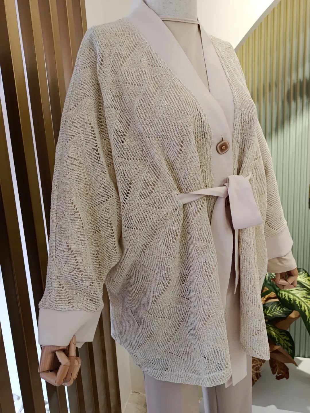 Beli-Bagcikli-Ceket-Bej