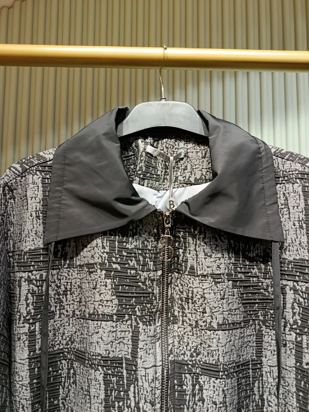 Belli-Kisa-Kap-Karisik-Renkli