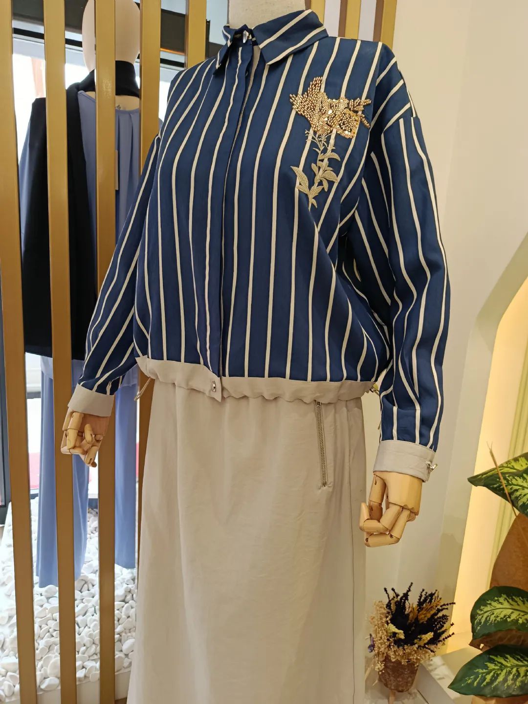 Boncuk Pul Nak��l� Garnili Tak�m Lacivert