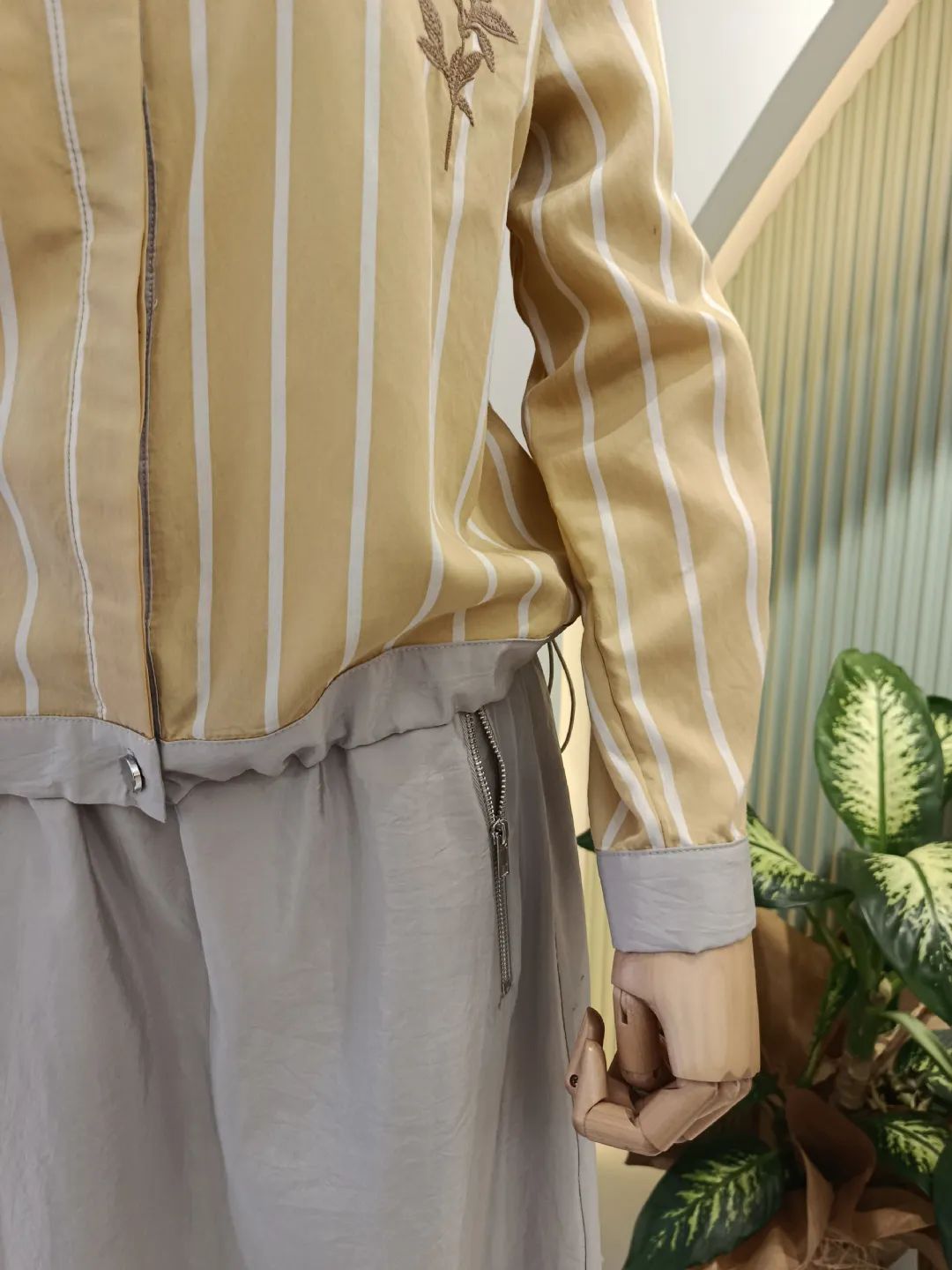 Boncuk-Pul-Nakisli-Garnili-Takim-Sari