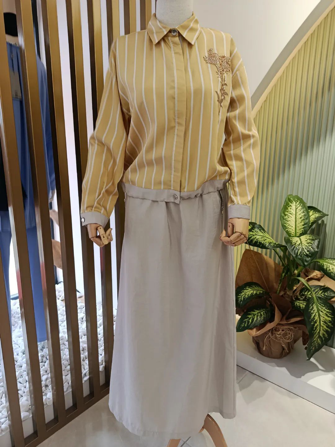 Boncuk Pul Nak��l� Garnili Tak�m Sar�