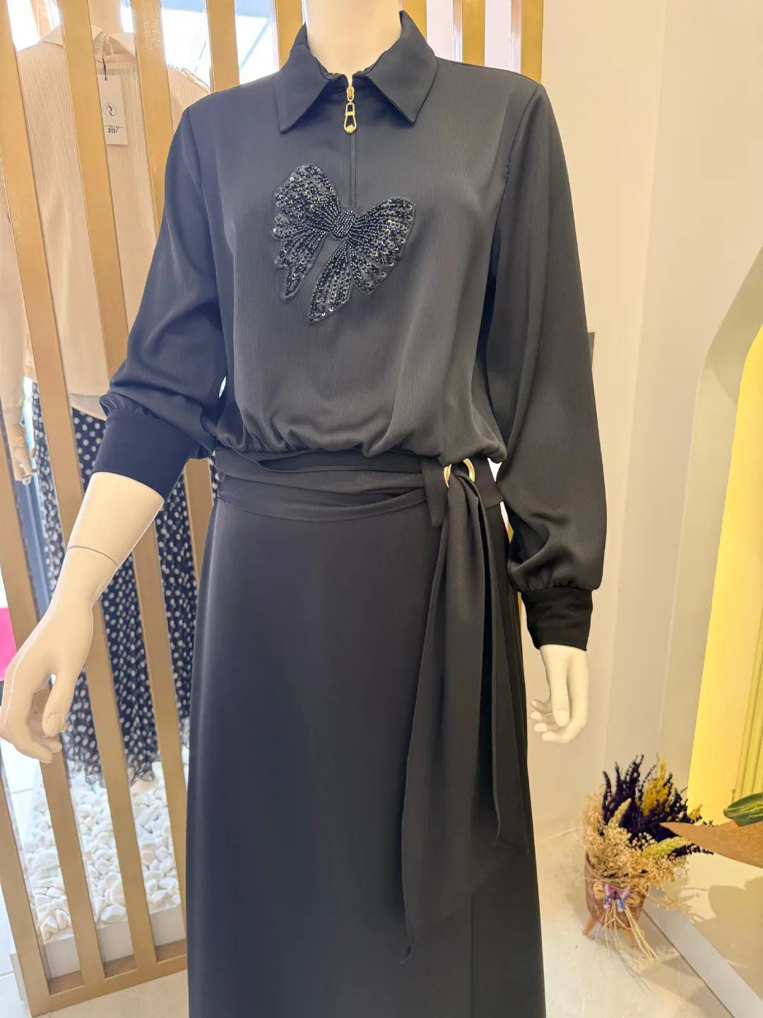 Boncuk Tasar�ml� Siyah G�mlek