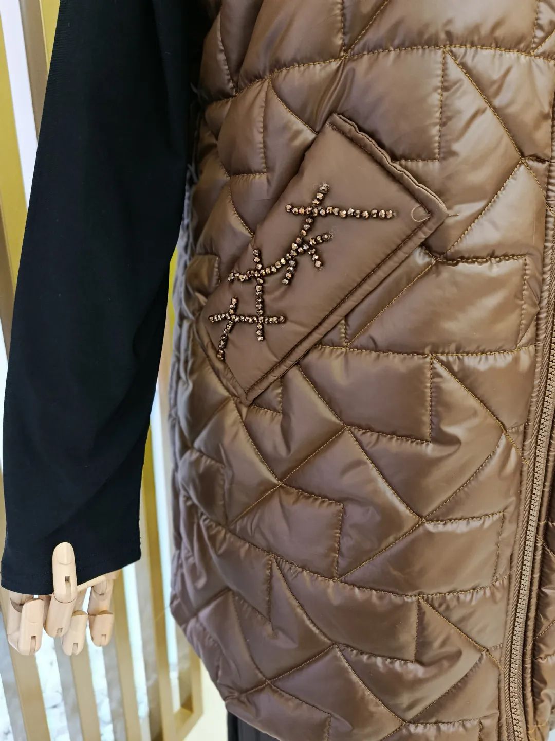 Cebi-Tasli-Kapitone-Yelek-Kahve