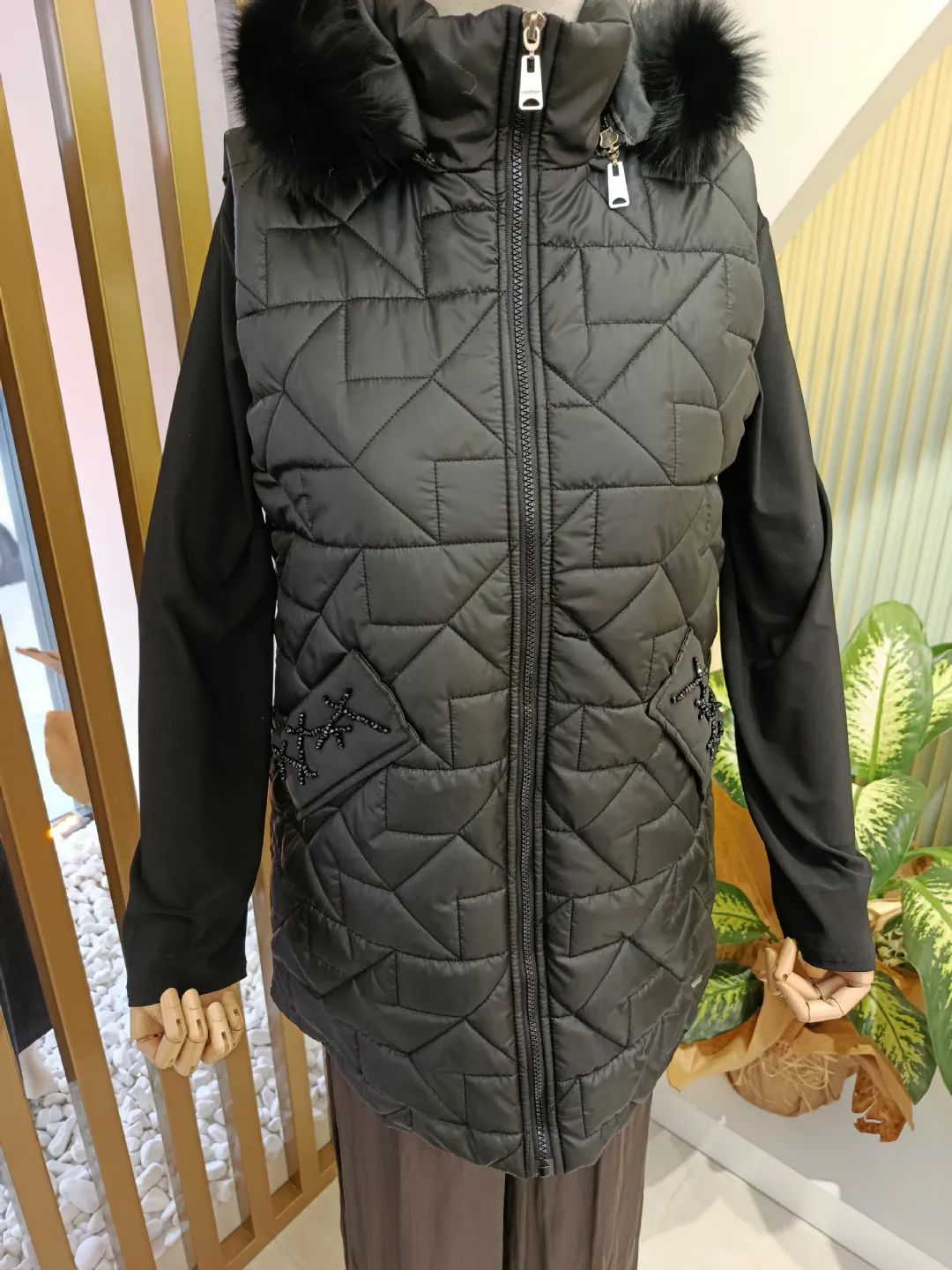 Cebi Ta�l� Kapitone Yelek Siyah