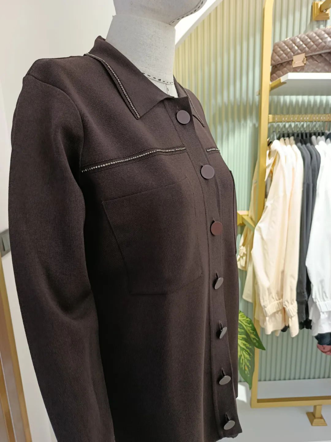 Cep Detayl� Polo Yaka H�rka Kahve