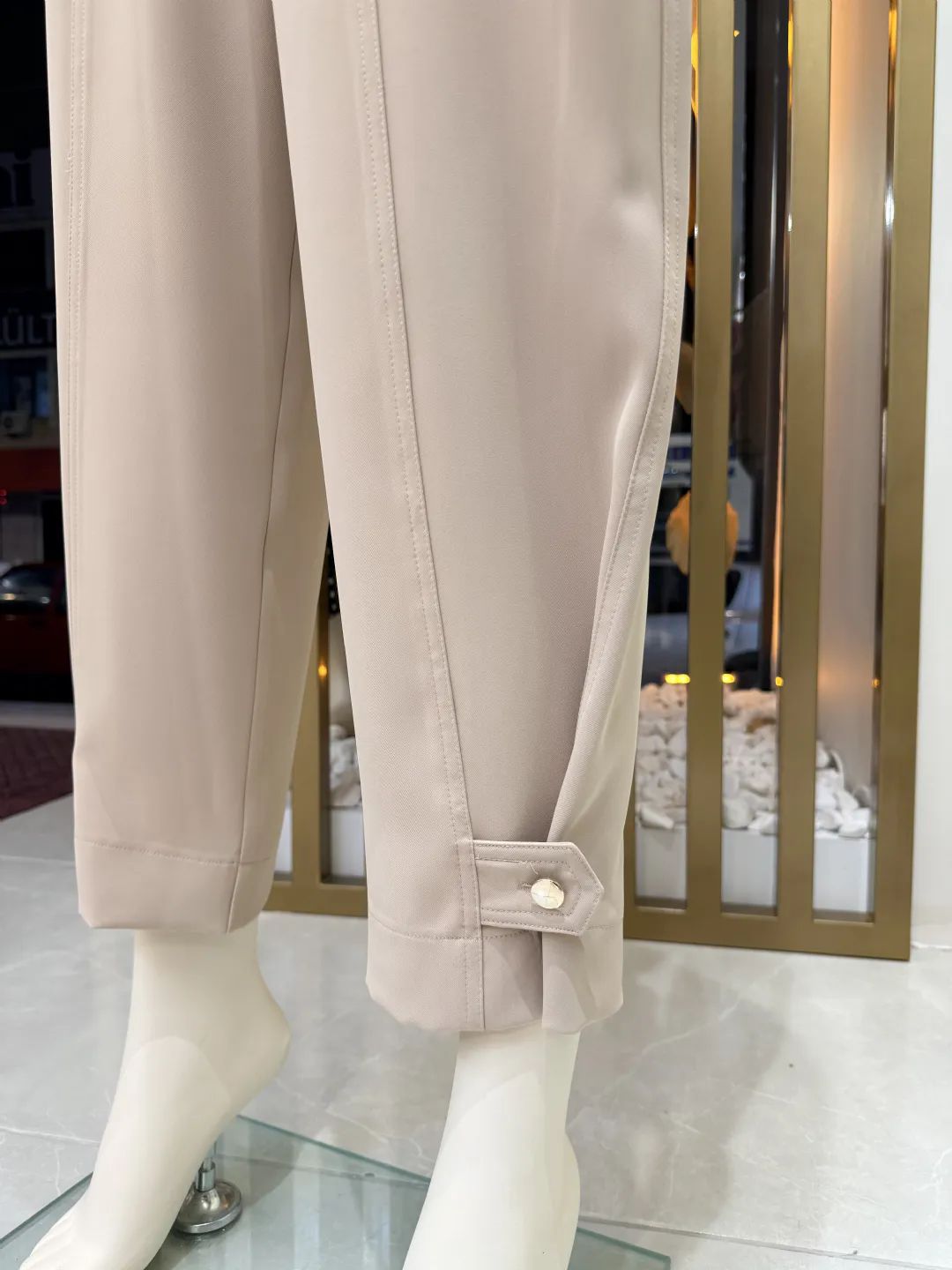Dugme-detayli-salvar-pantolon-Bej