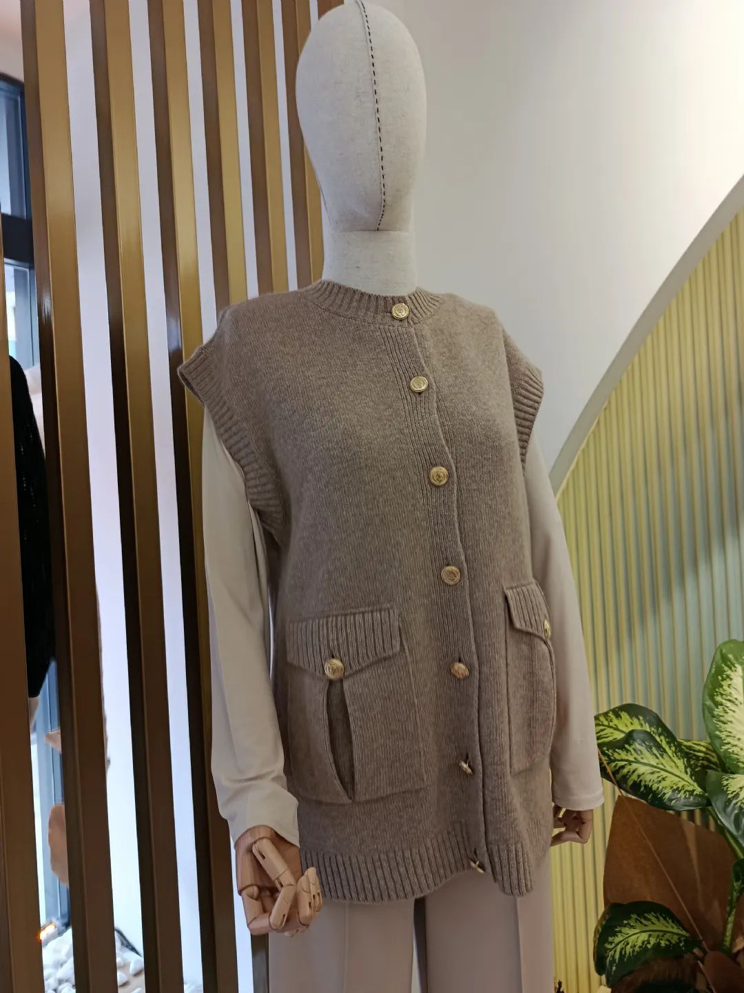 D��me Ve Cep Detayl� Y�n S�veter Camel