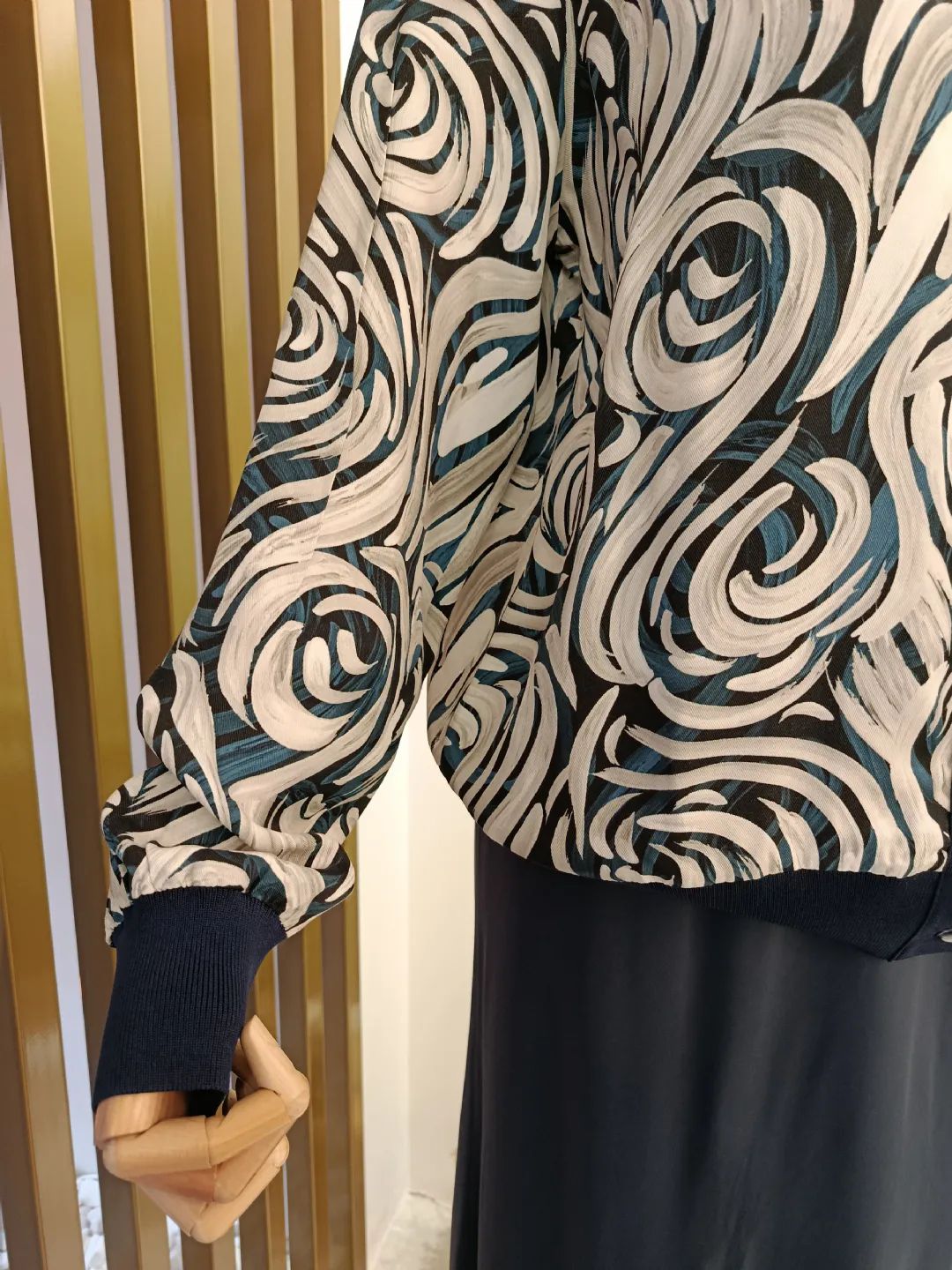 Emprime G�l Desenli Etekli Tak�m Lacivert