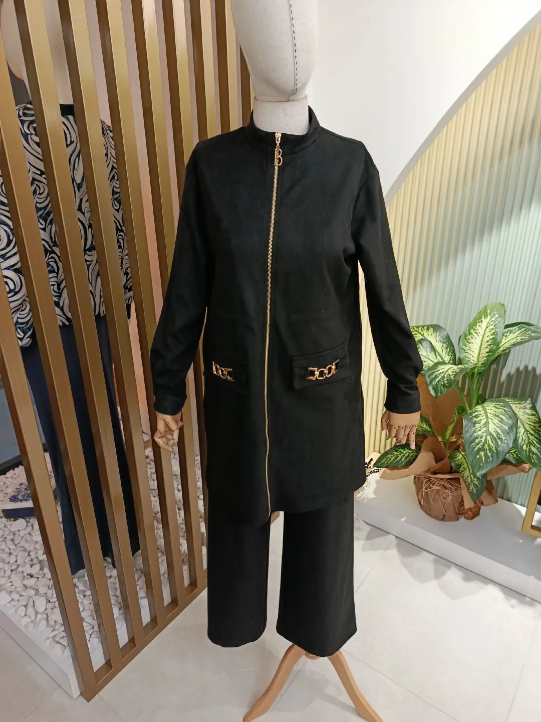 Fermuarli-Kadife-Ikili-Takim-Siyah