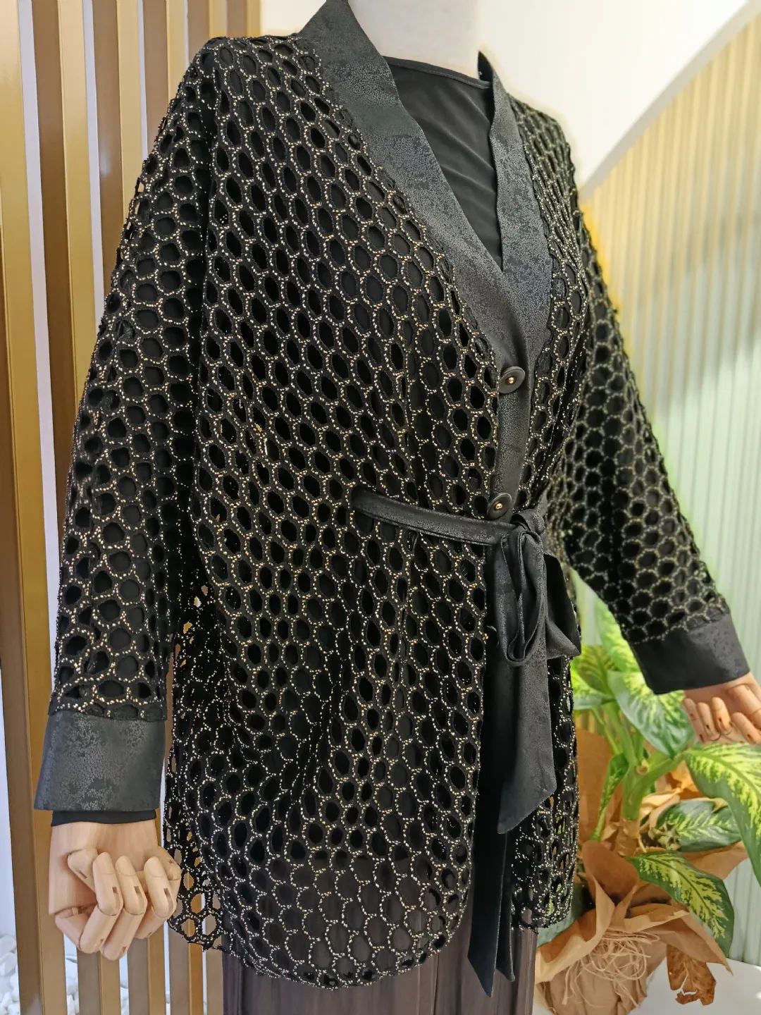 File-Detayli-Ceket-Siyah