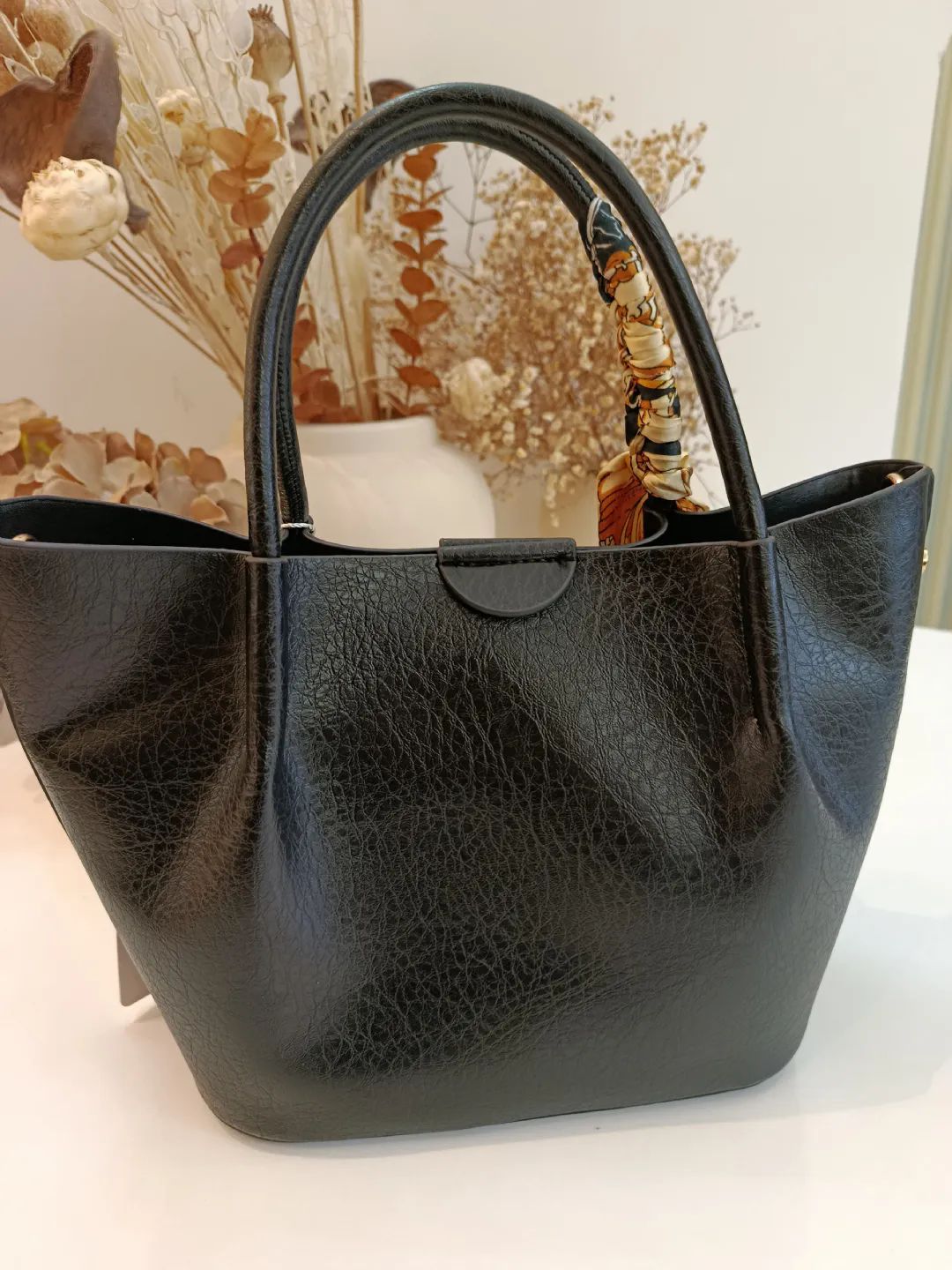 Fular Detayl� �anta Siyah
