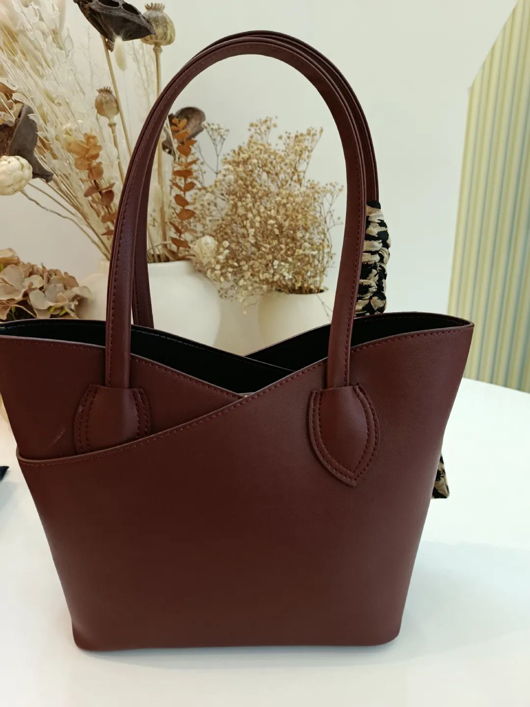 Fular Detayl� �apraz �anta Bordo