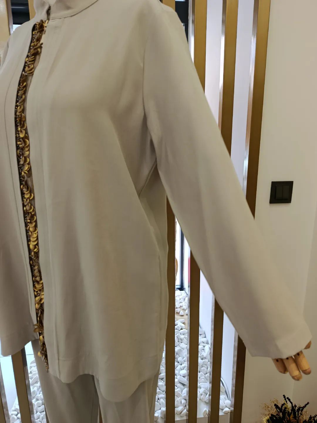 ��lemeli Fermuarl� Tak�m Bej