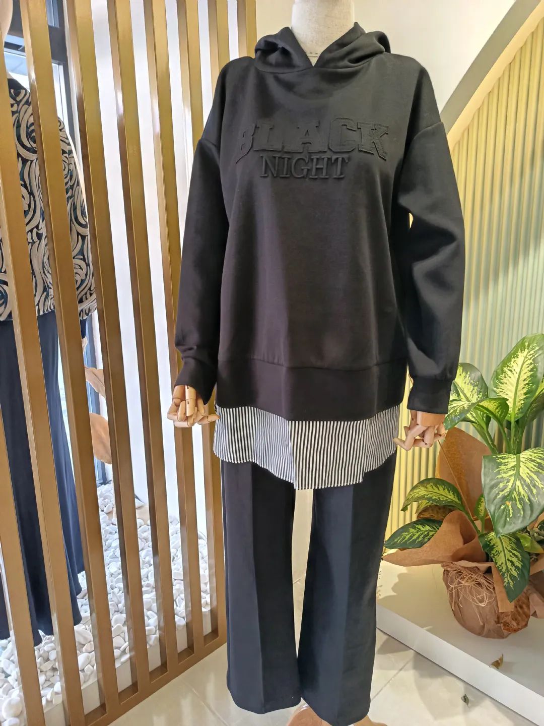 Kapisonlu-Oysho-Takim-Siyah