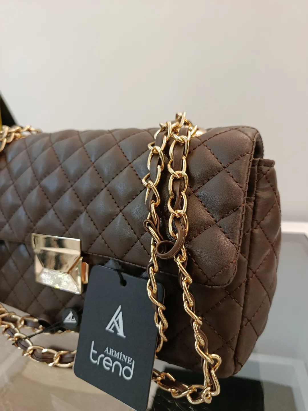 Kapitone-Detayli-Canta-Kahve