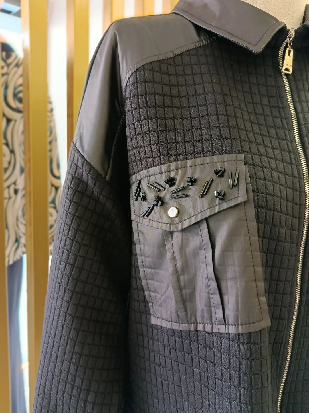 Kapitone-Detayli-Gomlek-Siyah