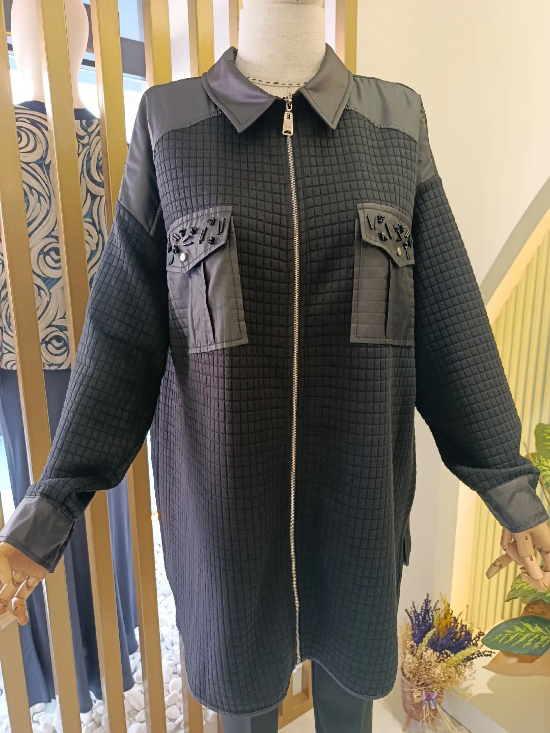 Kapitone-Detayli-Gomlek-Siyah