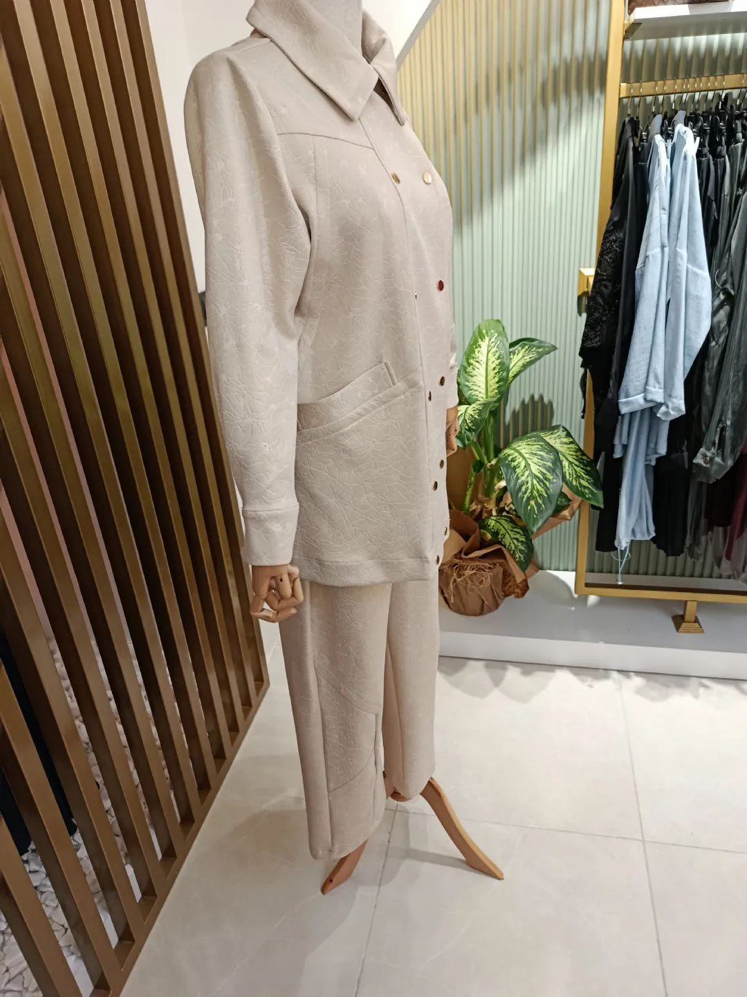 Kendinden-Simli-Kabartmali-Takim