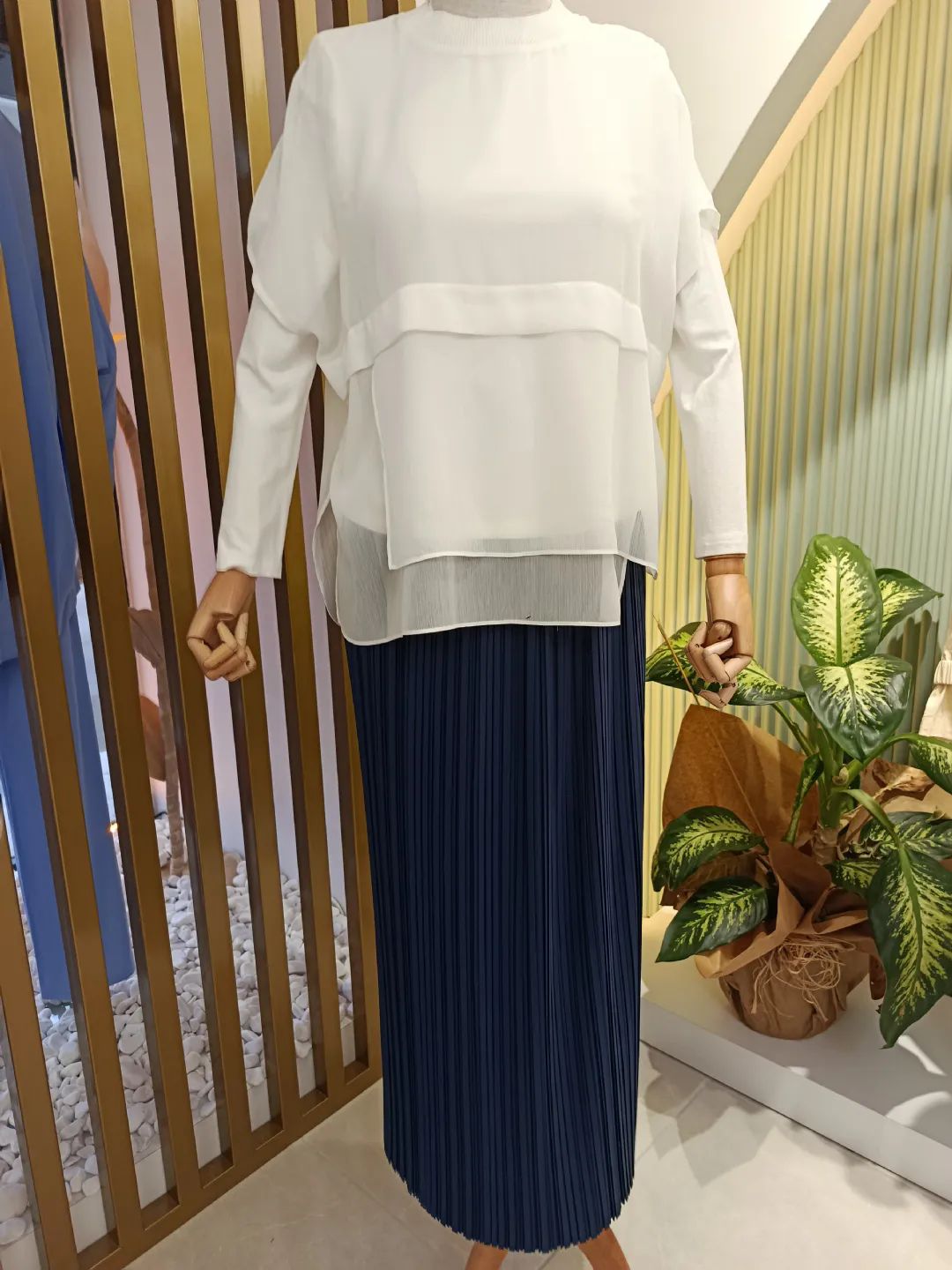 Kirisik-Piliseli-Etek-Lacivert