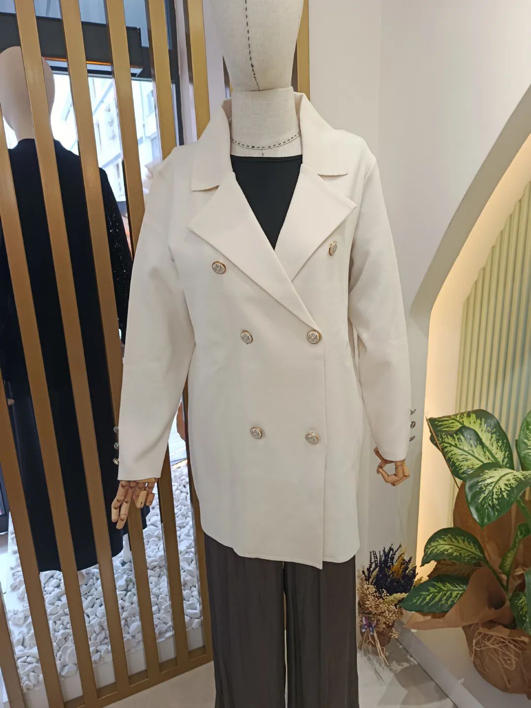 Kruvaze-Yaka-Rayon-Hirka-Vanilya