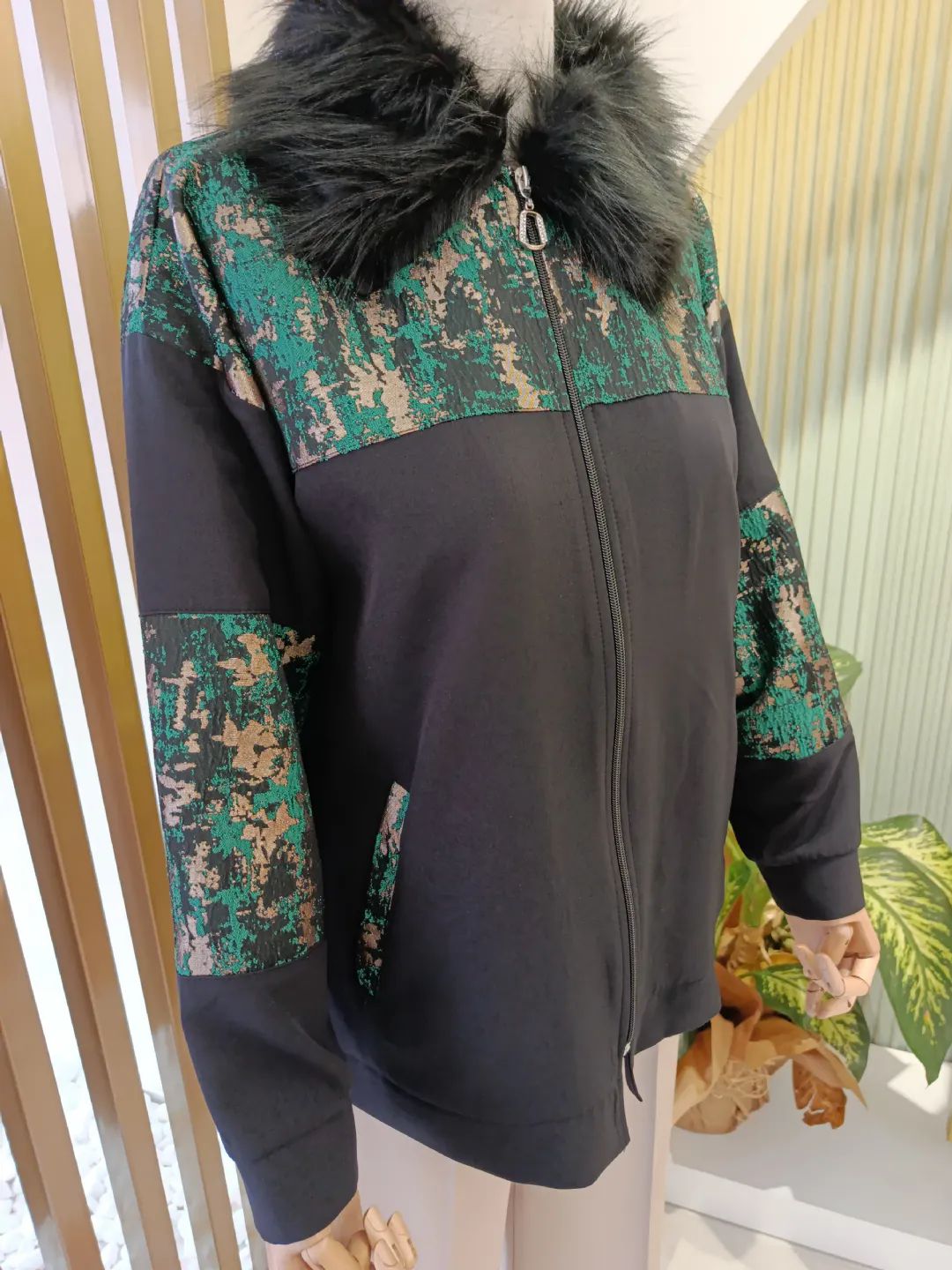 Kurk-Detayli-Ceket-Ordek