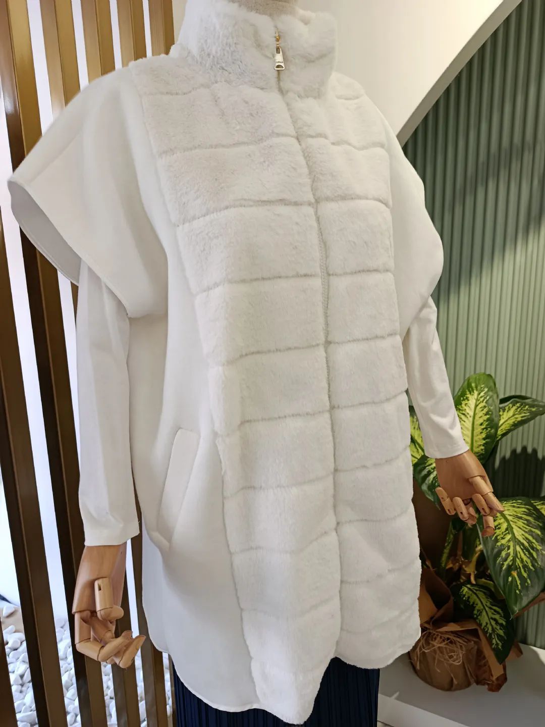 Kurk-Detayli-Panco-Ekru