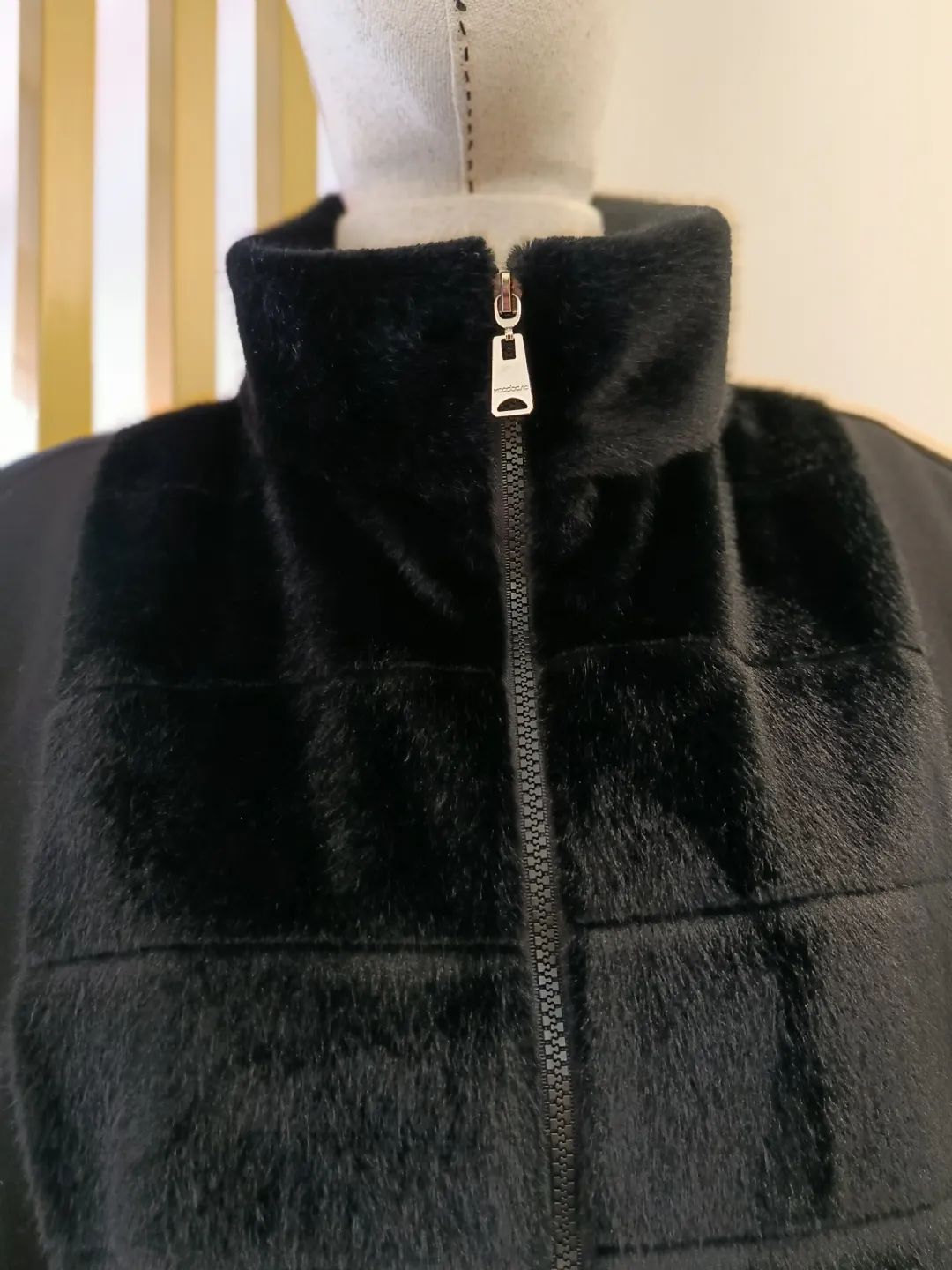 K�rk Detayl� Pan�o Siyah