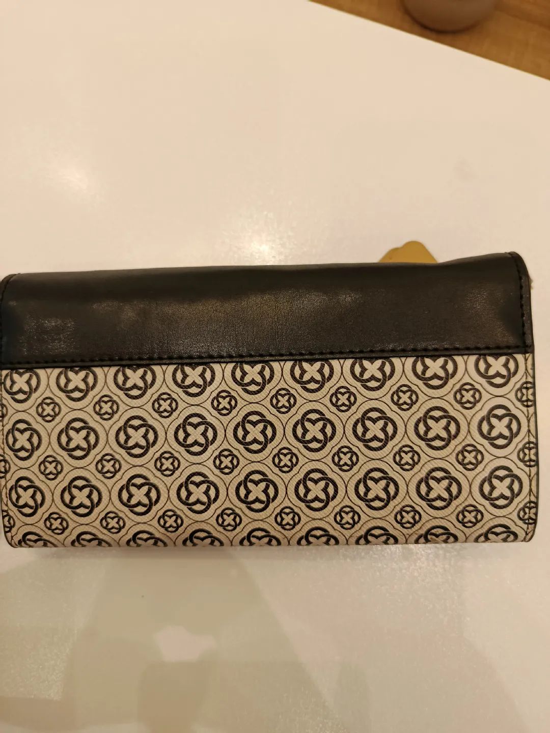 Monogram Desenli C�zdan B�y�k Siyah Beyaz