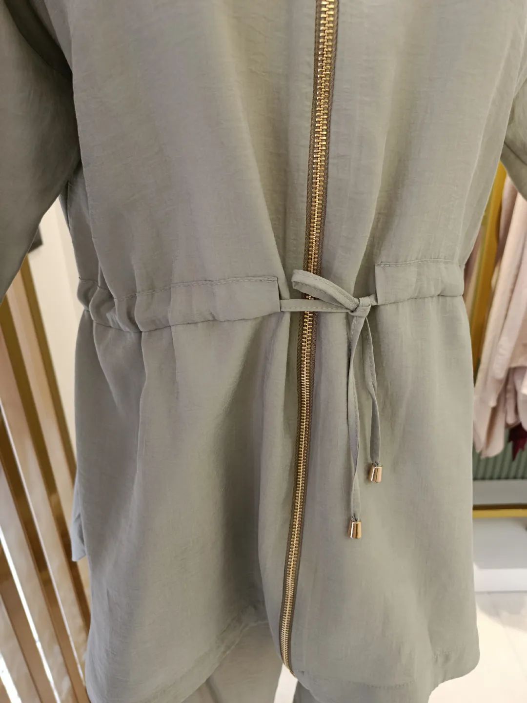 Omzu Ta� ��lemeli Tak�m Mint Ye�ili