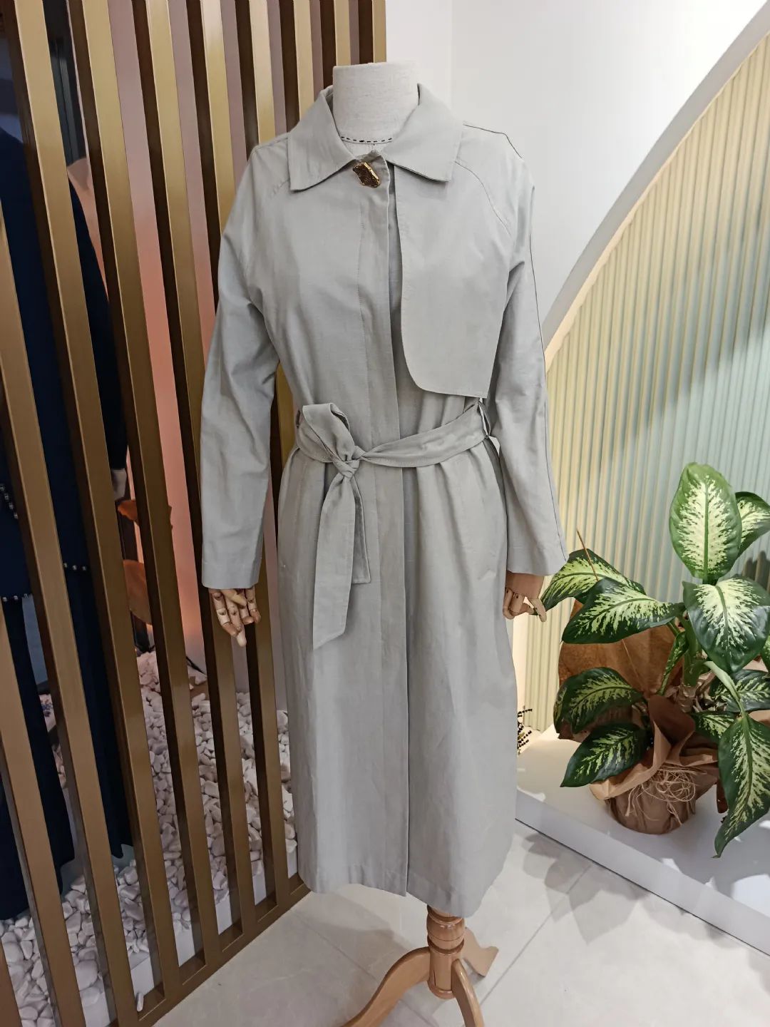 Onu-dugmeli-Trenckot-Tas