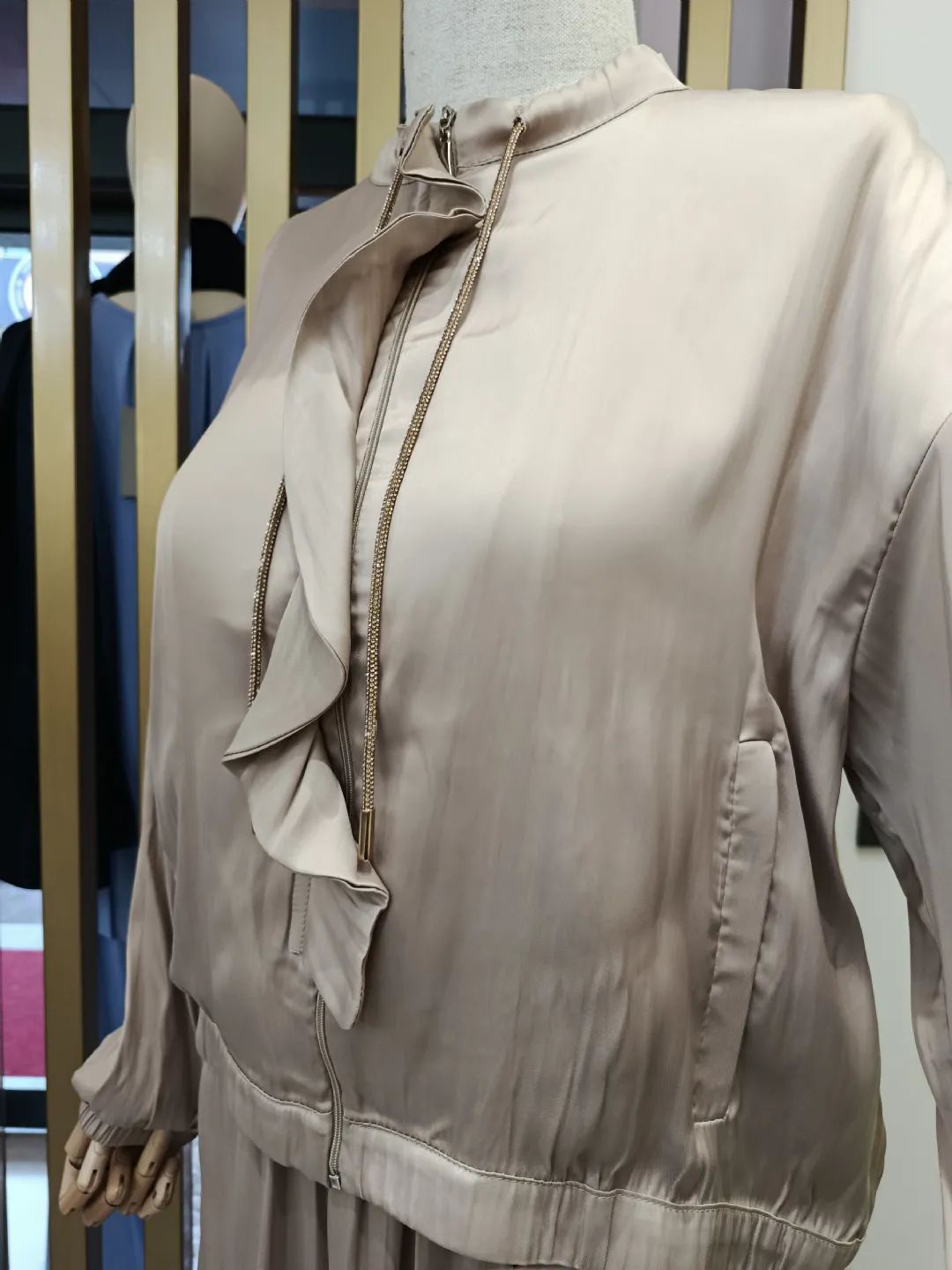 Onu-Firfirli-Saten-Takim-Bej