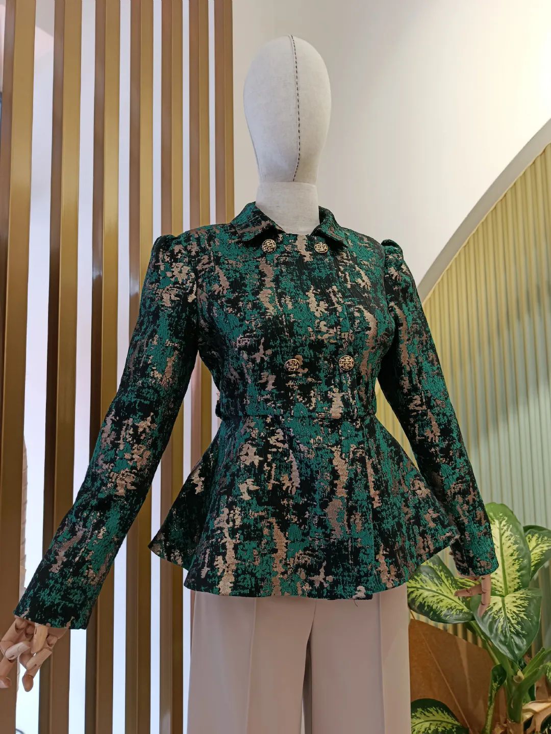 �rdek Ba�� Ye�il Ceket