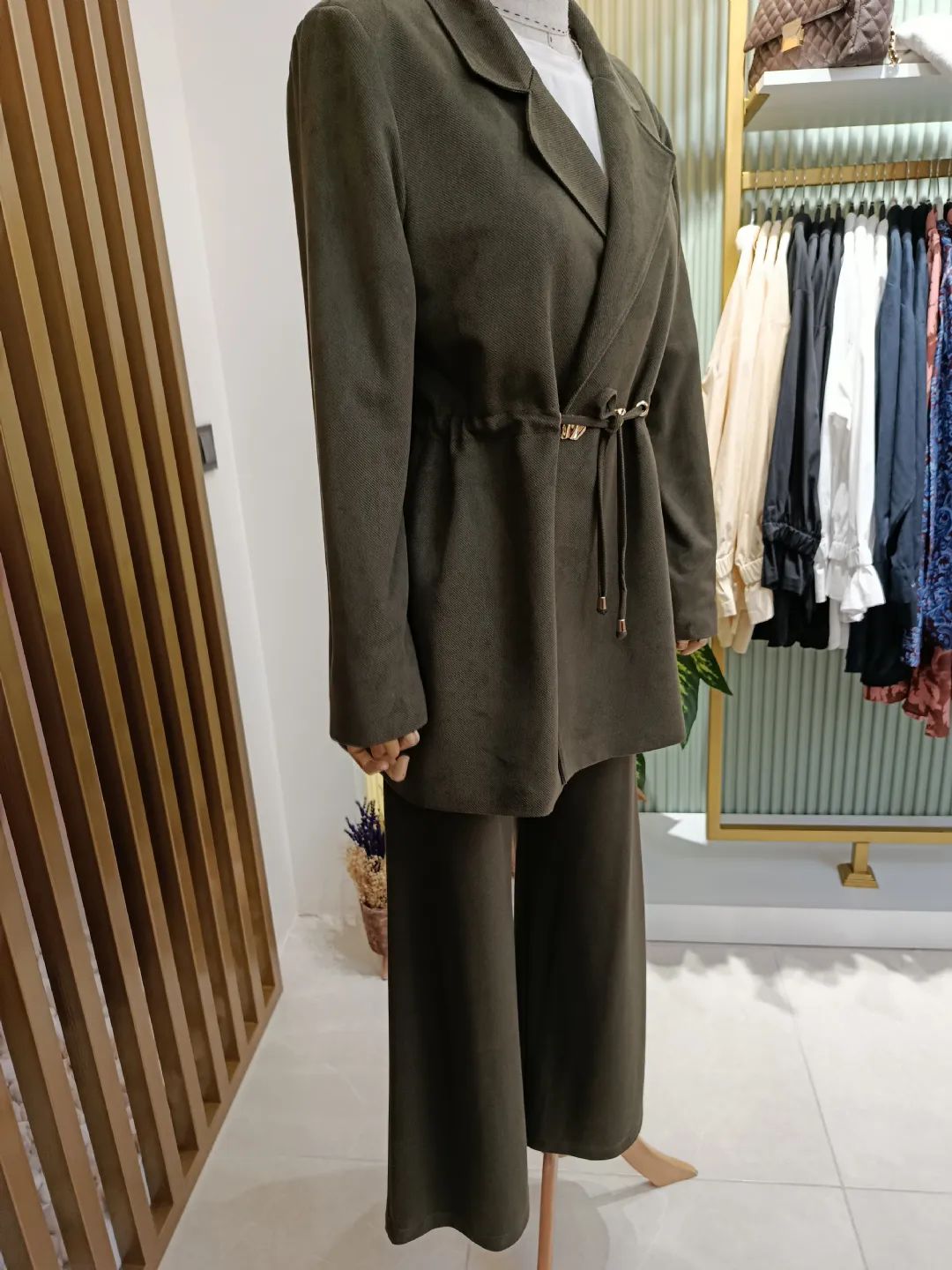 Orme-Kupra-Ceket-Takim-Zumrut