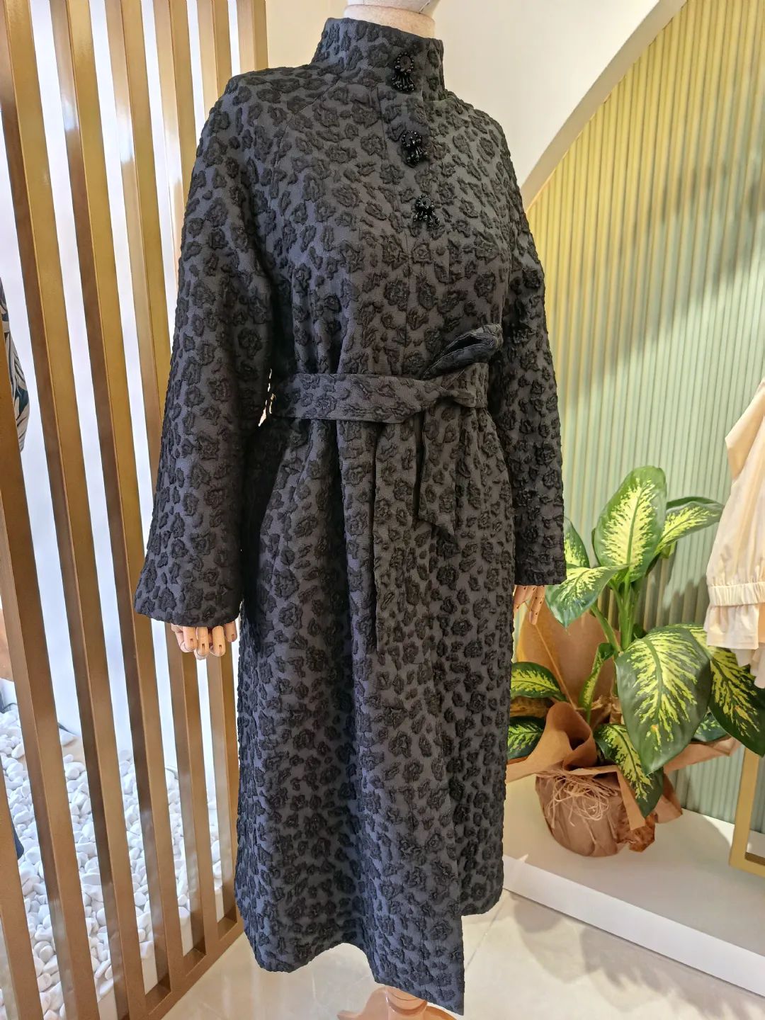 Ozel-Dokulu-Trenc-Siyah