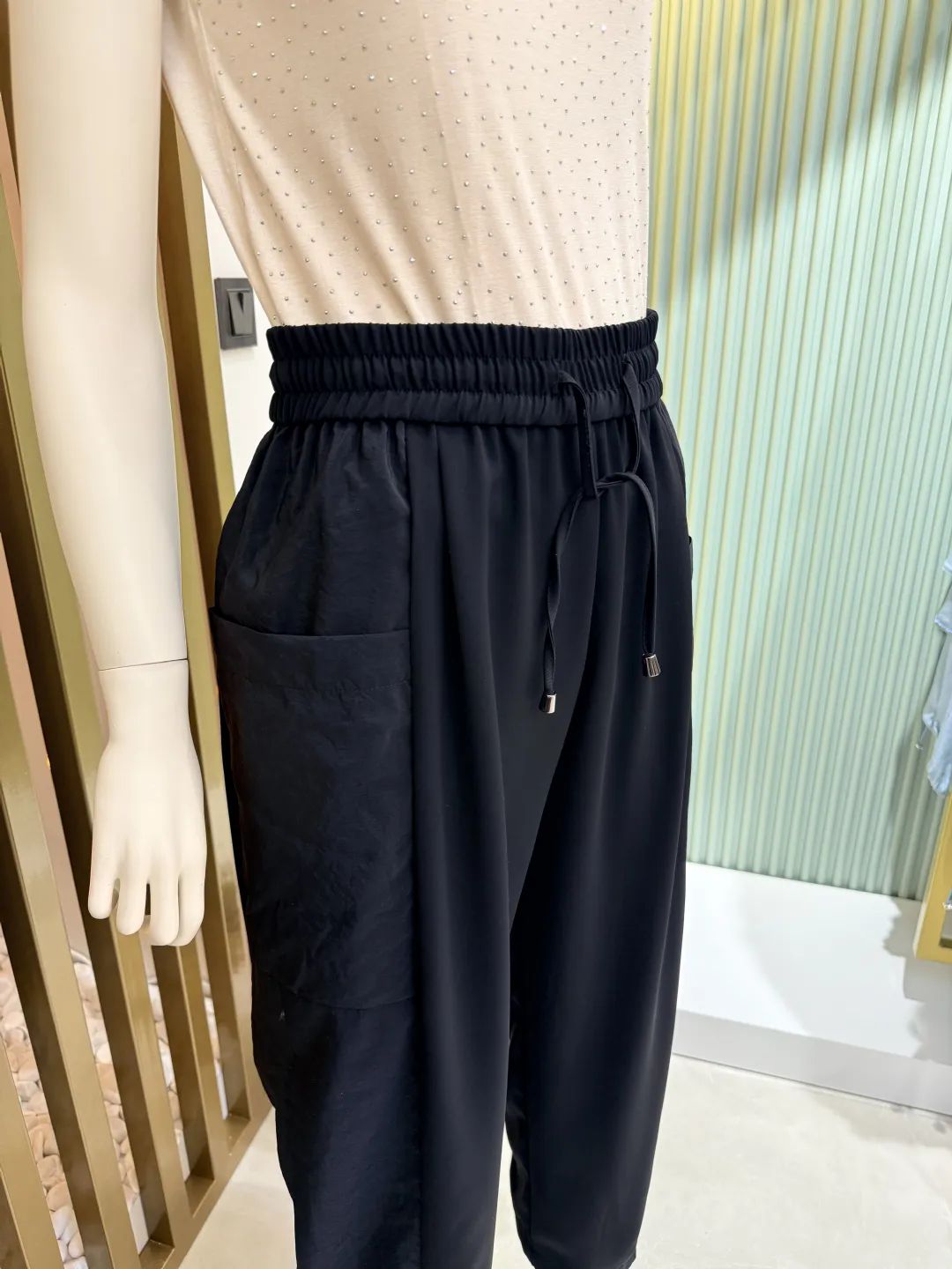 Para��t Detayl� �alvar Pantolon Siyah