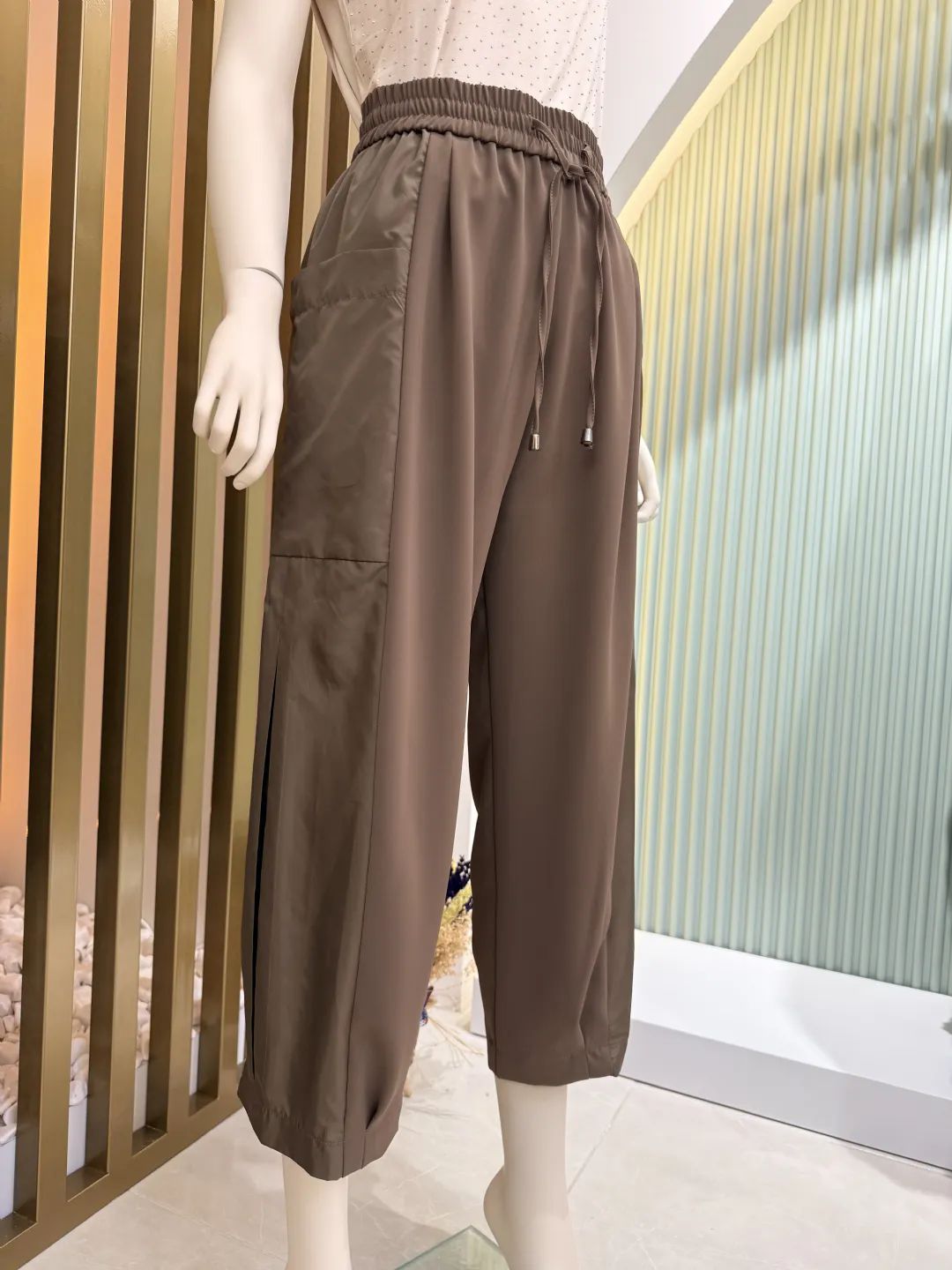 Parasut-Detayli-Salvar-Pantolon-Kahverengi