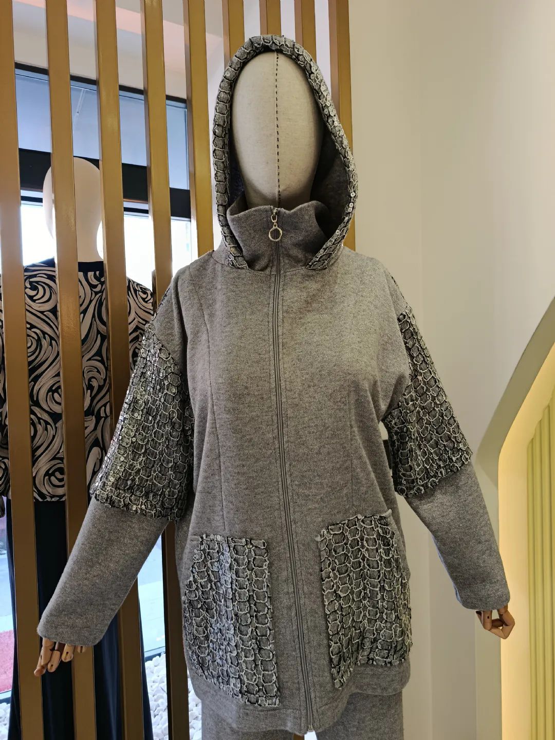 Payetli Kapi�onlu Tak�m Gri