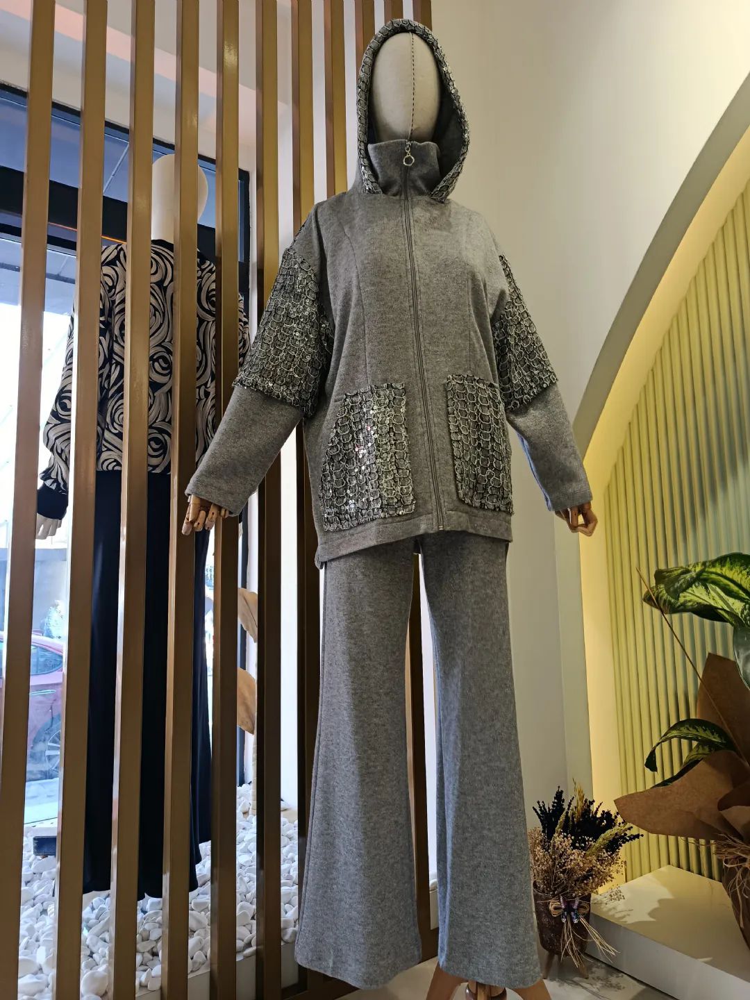 Payetli Kapi�onlu Tak�m Gri