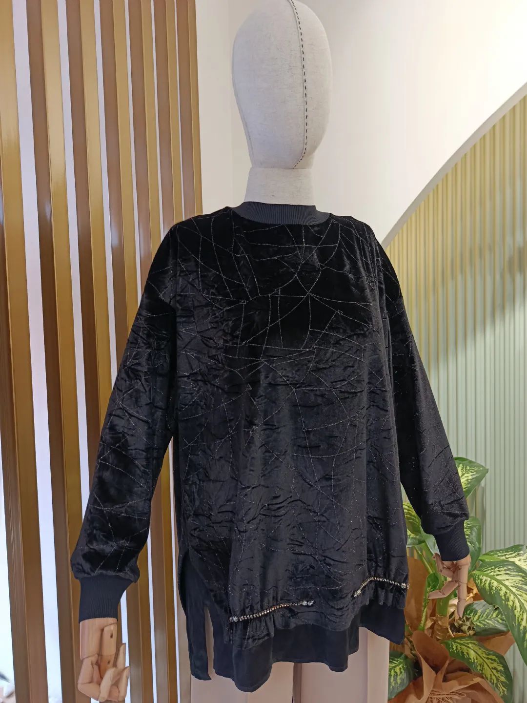 Piriltli-Kadife-Triko-Tunik