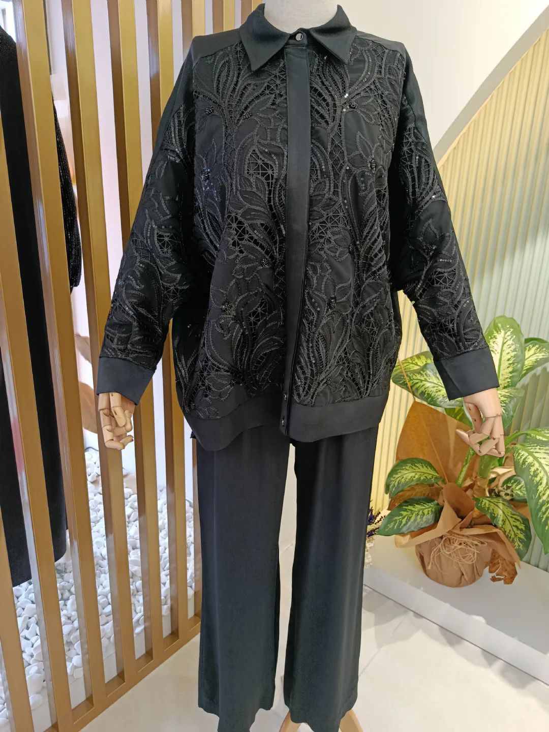 Pul-Nakisli-Kombinli-Takim-Siyah