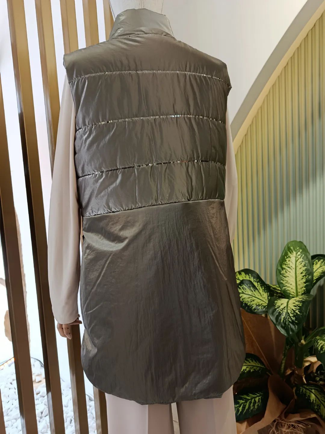 Pul Nak��l� Ta�l� Yelek Platin