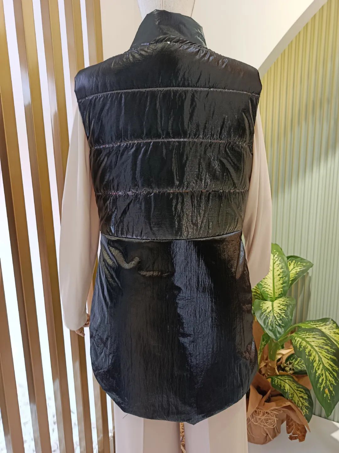 Pul Nak��l� Ta�l� Yelek Siyah