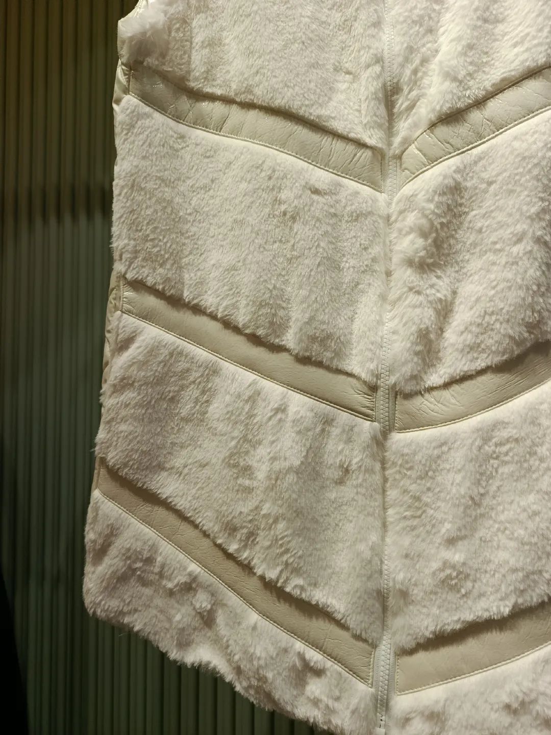 Rugan �eritli K�rk Yelek Ekru