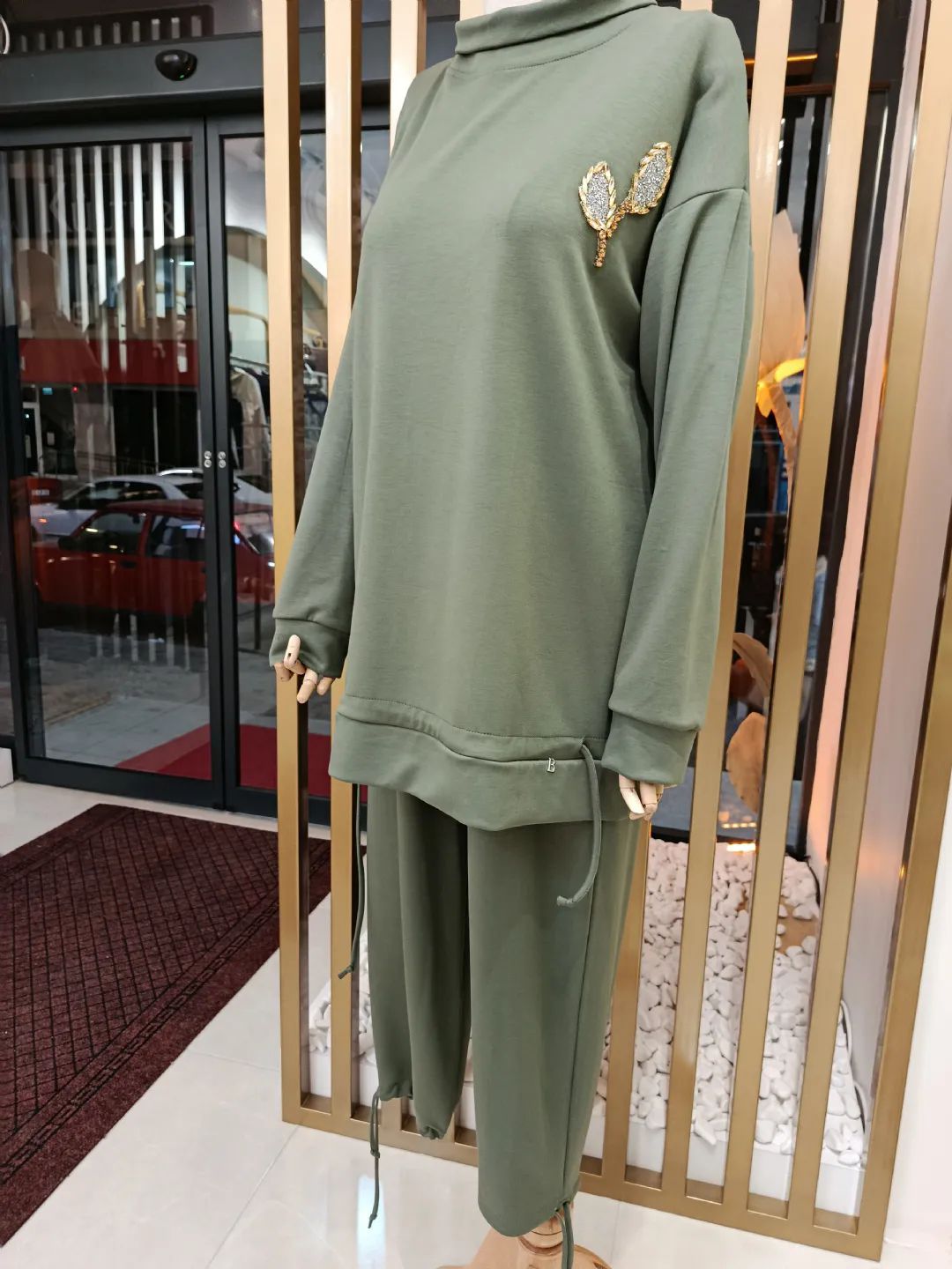 �alvar Pantolonlu Tak�m Haki