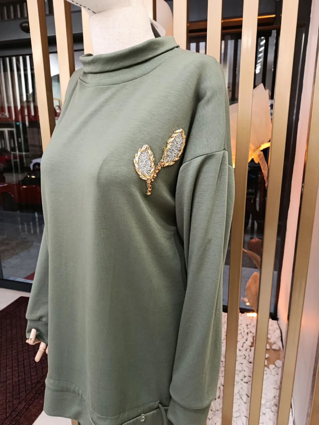 Salvar-Pantolonlu-Takim-Haki